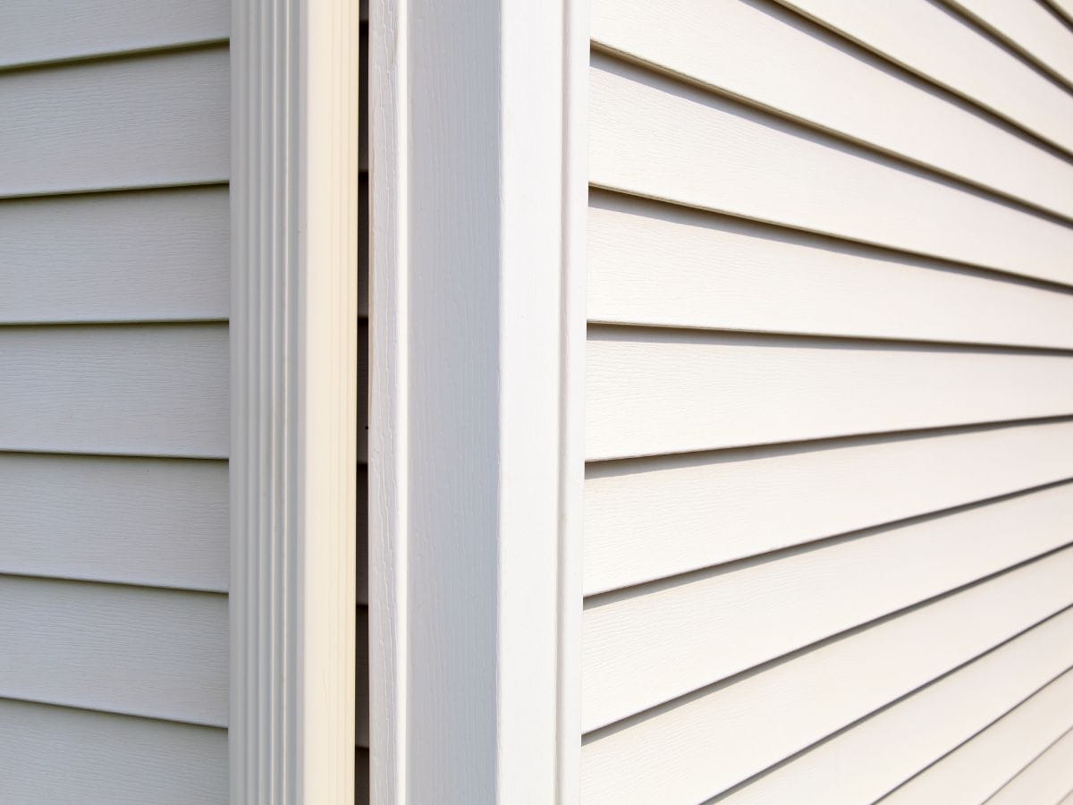 how many pieces of siding in a square